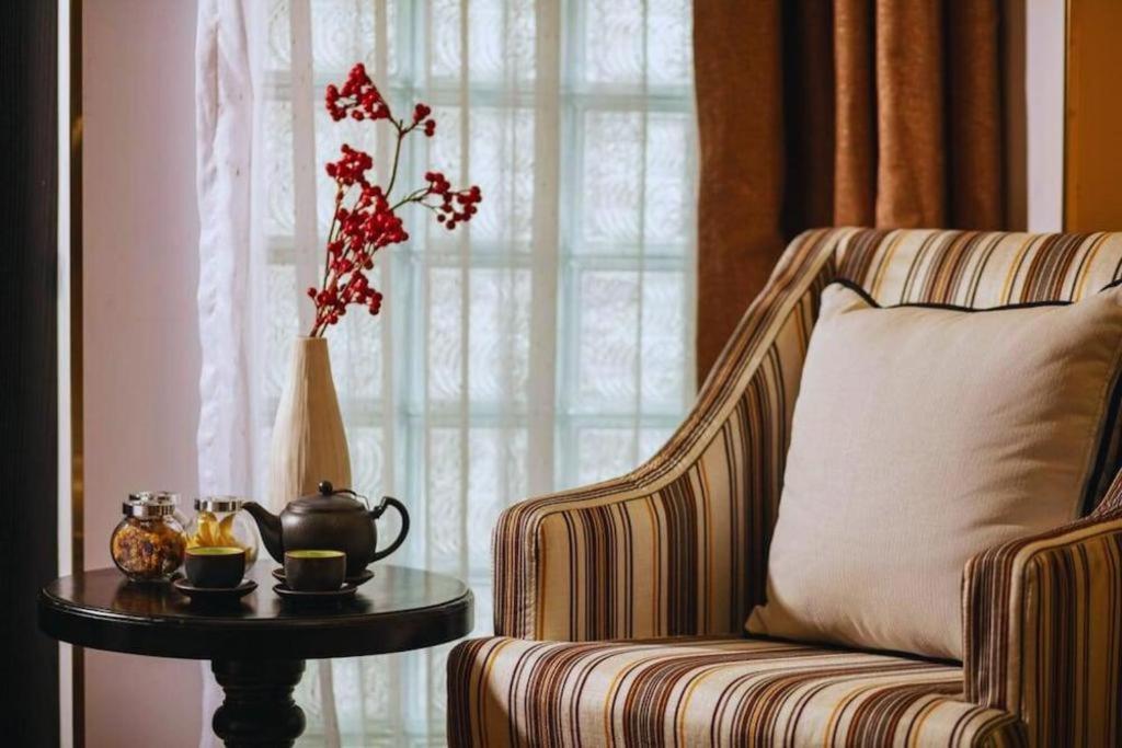 Des Arts – The Noble Khách sạn 4*