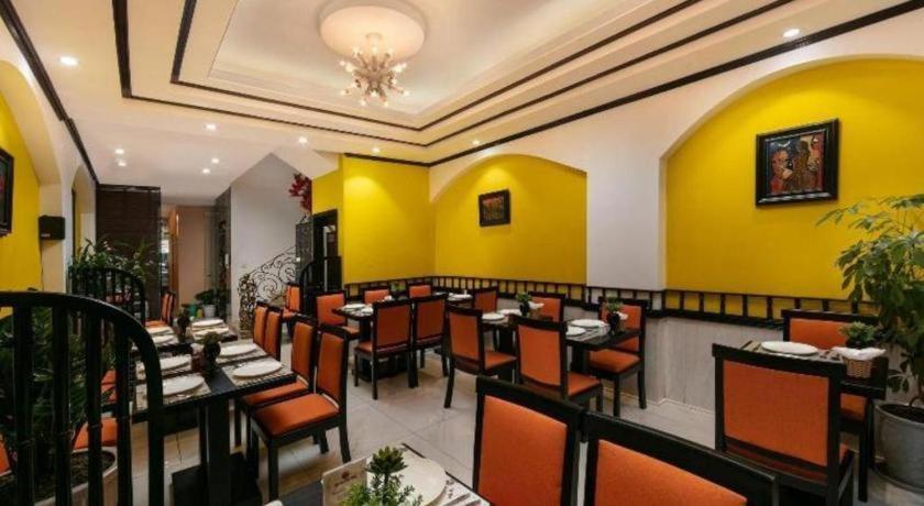 Khách sạn Des Arts – The Noble 4*